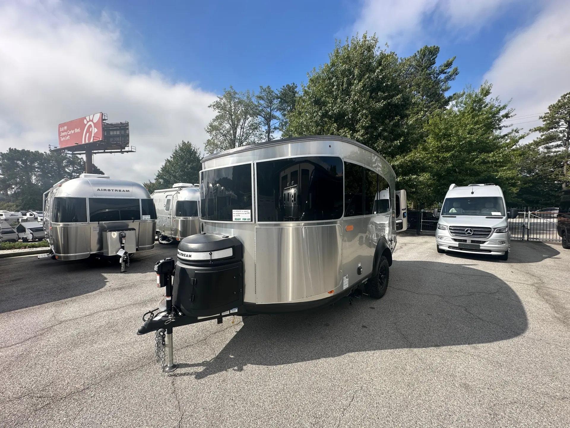 2027 Airstream Basecamp 20X - Image 6