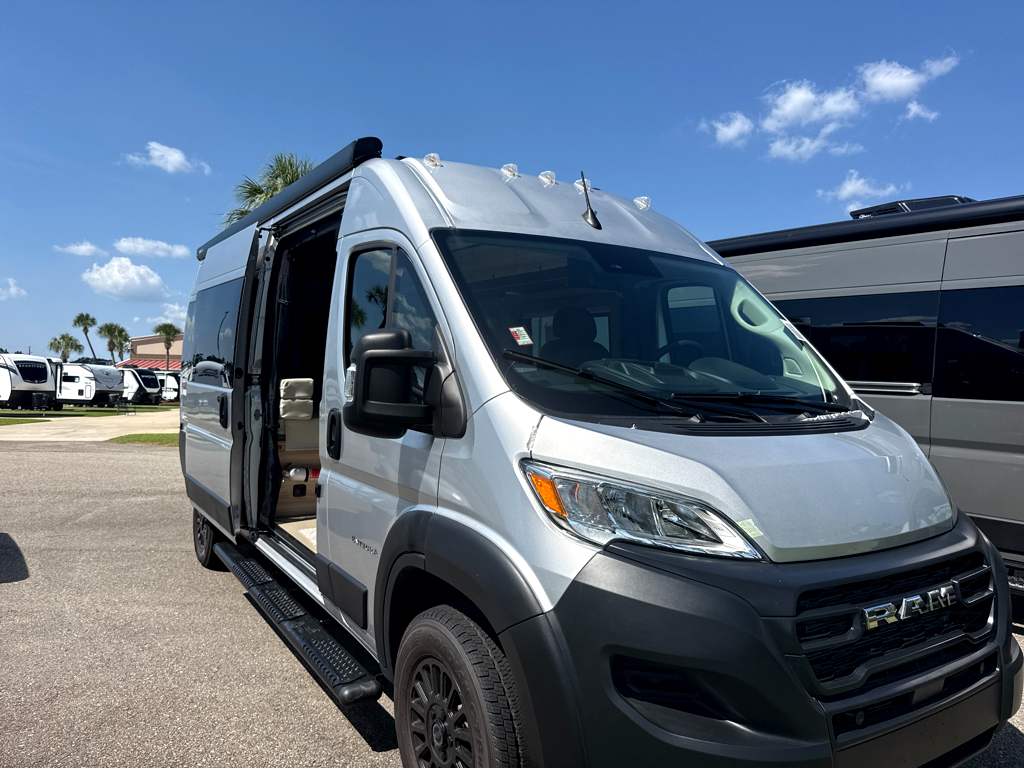 2027 ENTEGRA COACH ETHOS 20T - Image 1