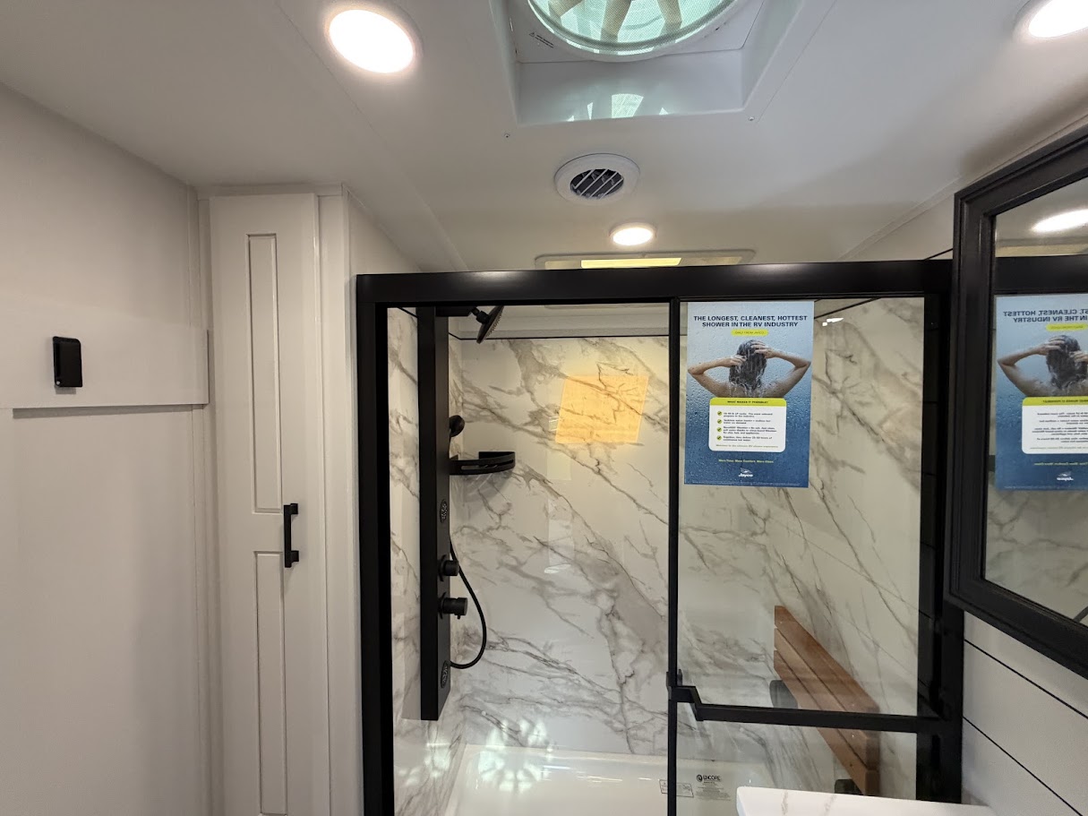 2027 JAYCO PINNACLE 32RLTS - Image 31
