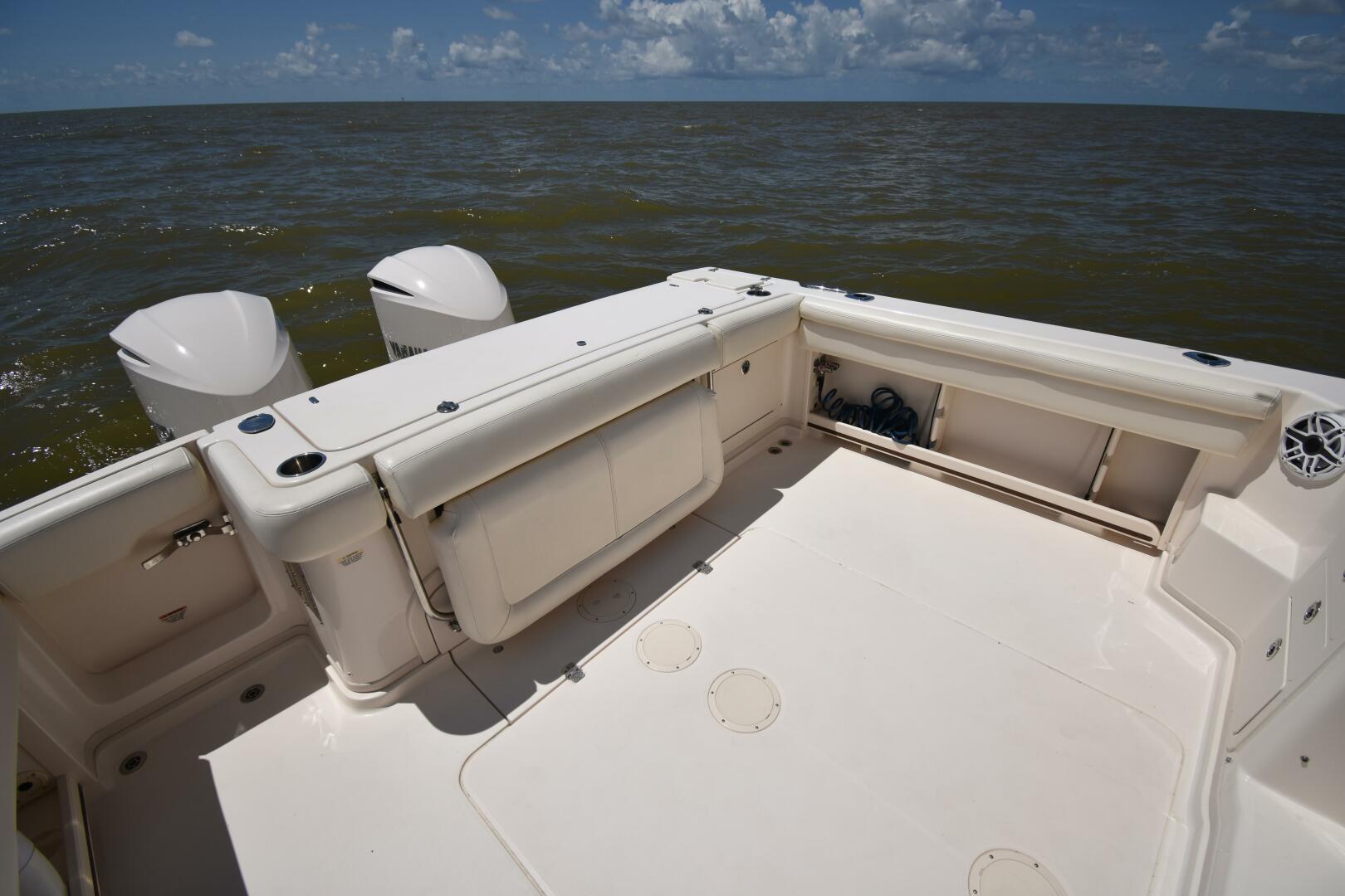 2016 Grady-White 330 Express - Image 27