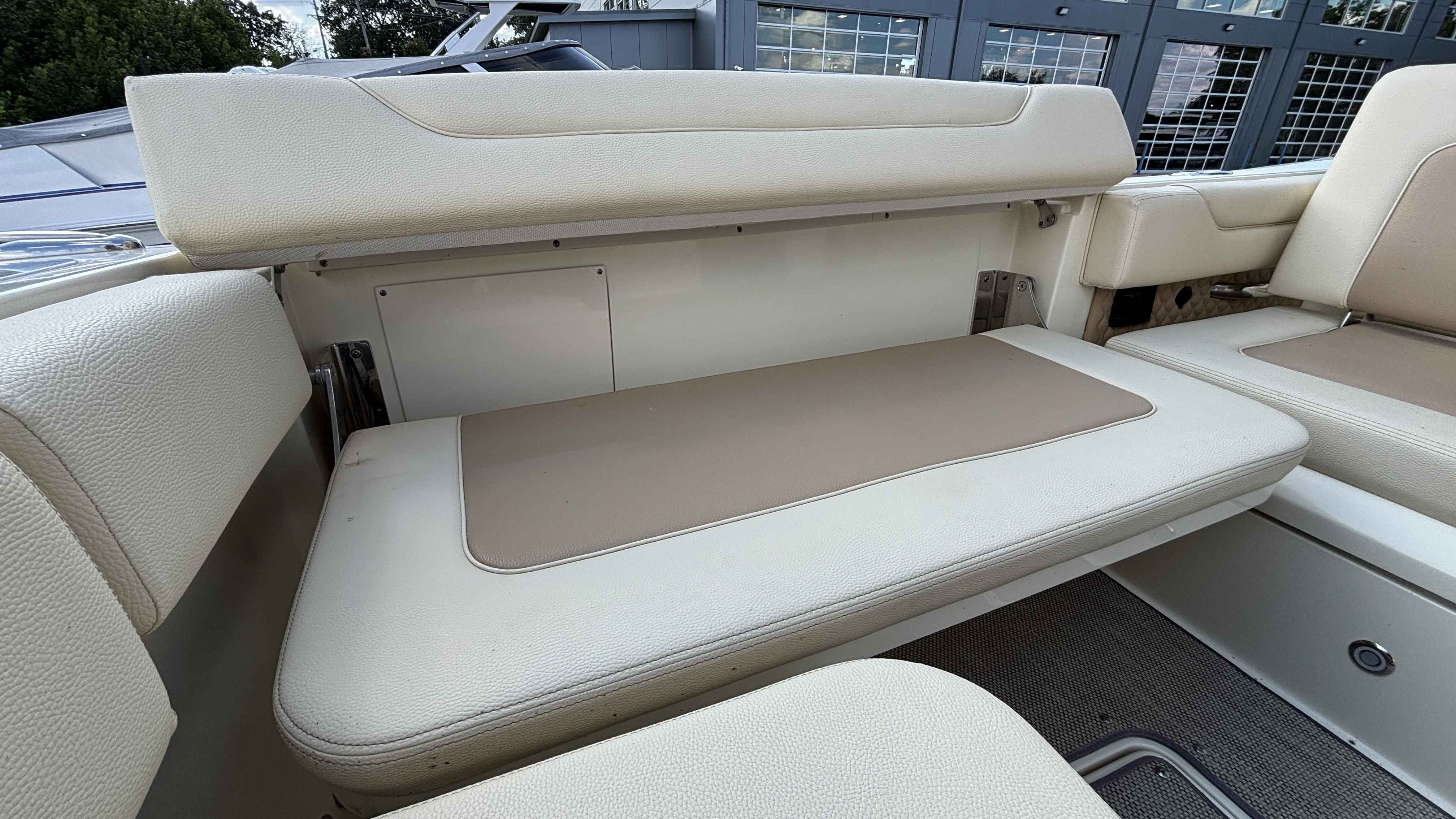 2021 Chris Craft 35 Calypso - Image 29