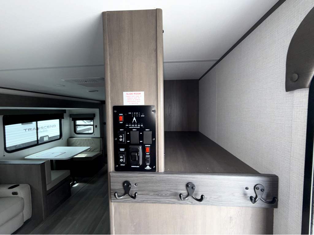 2026 GRAND DESIGN TRANSCEND 305BHT - Image 31