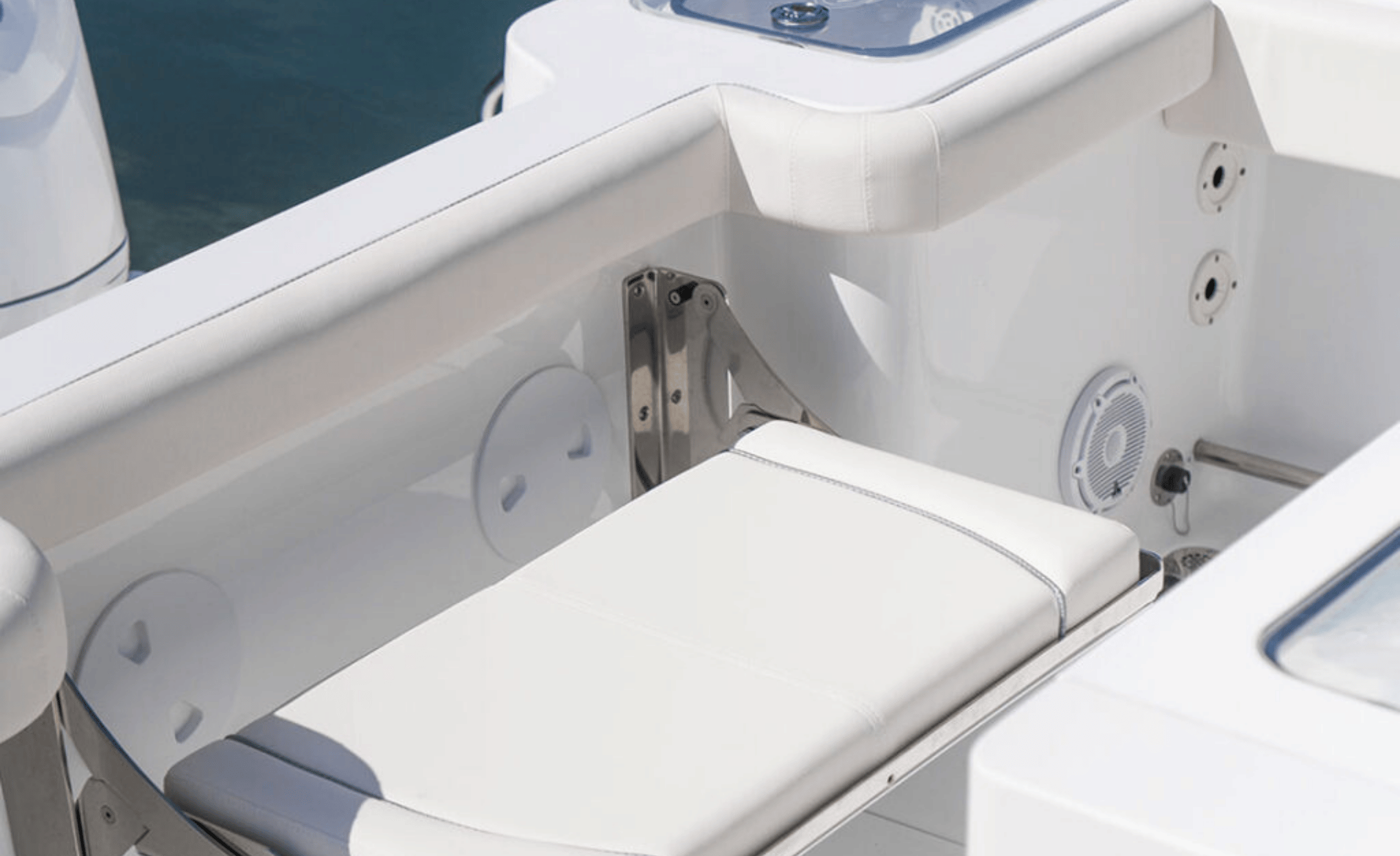 2027 Sea Hunt Gamefish 28CB - Image 13