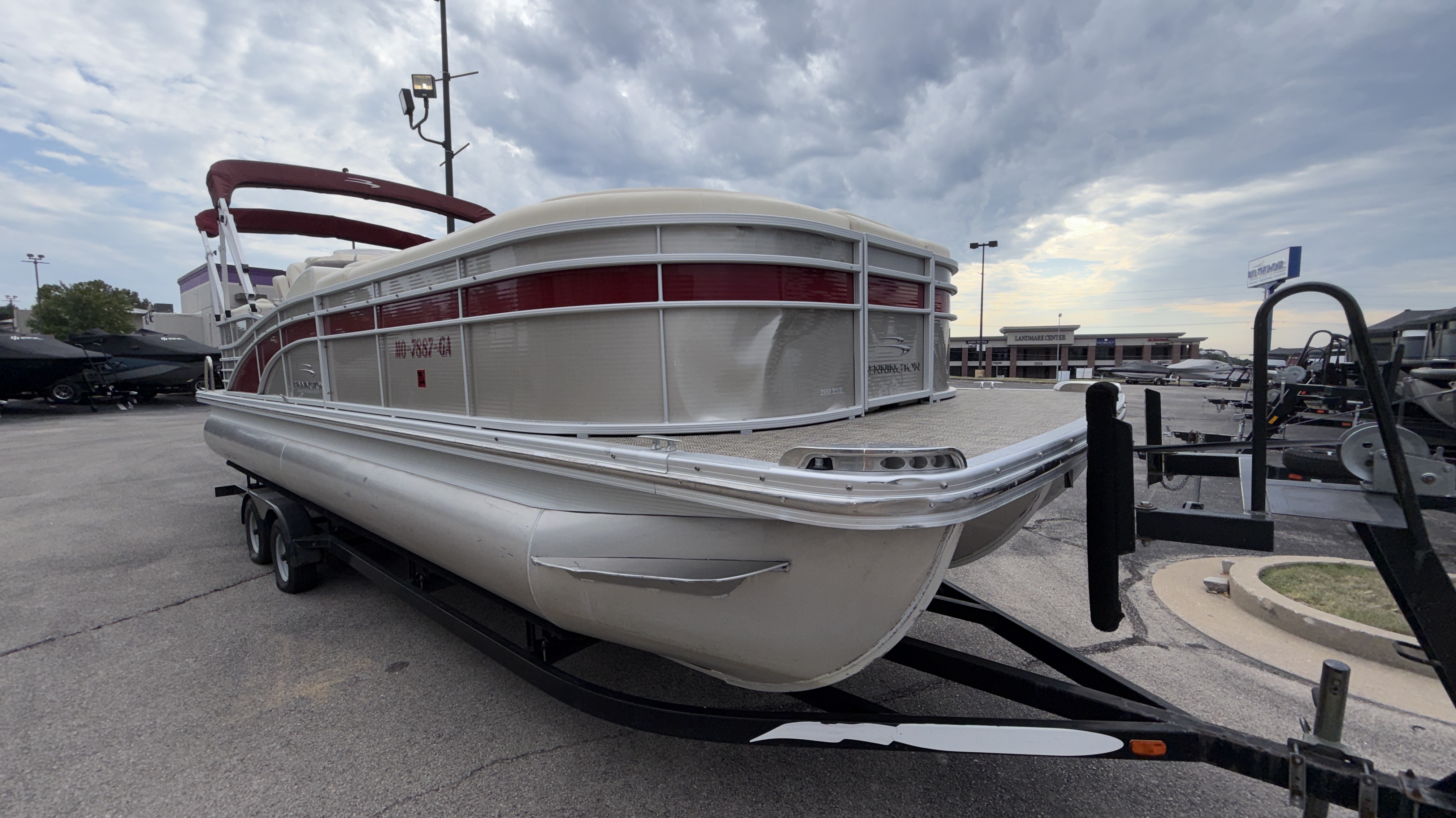 2015 Bennington 2550 RSR - Image 3