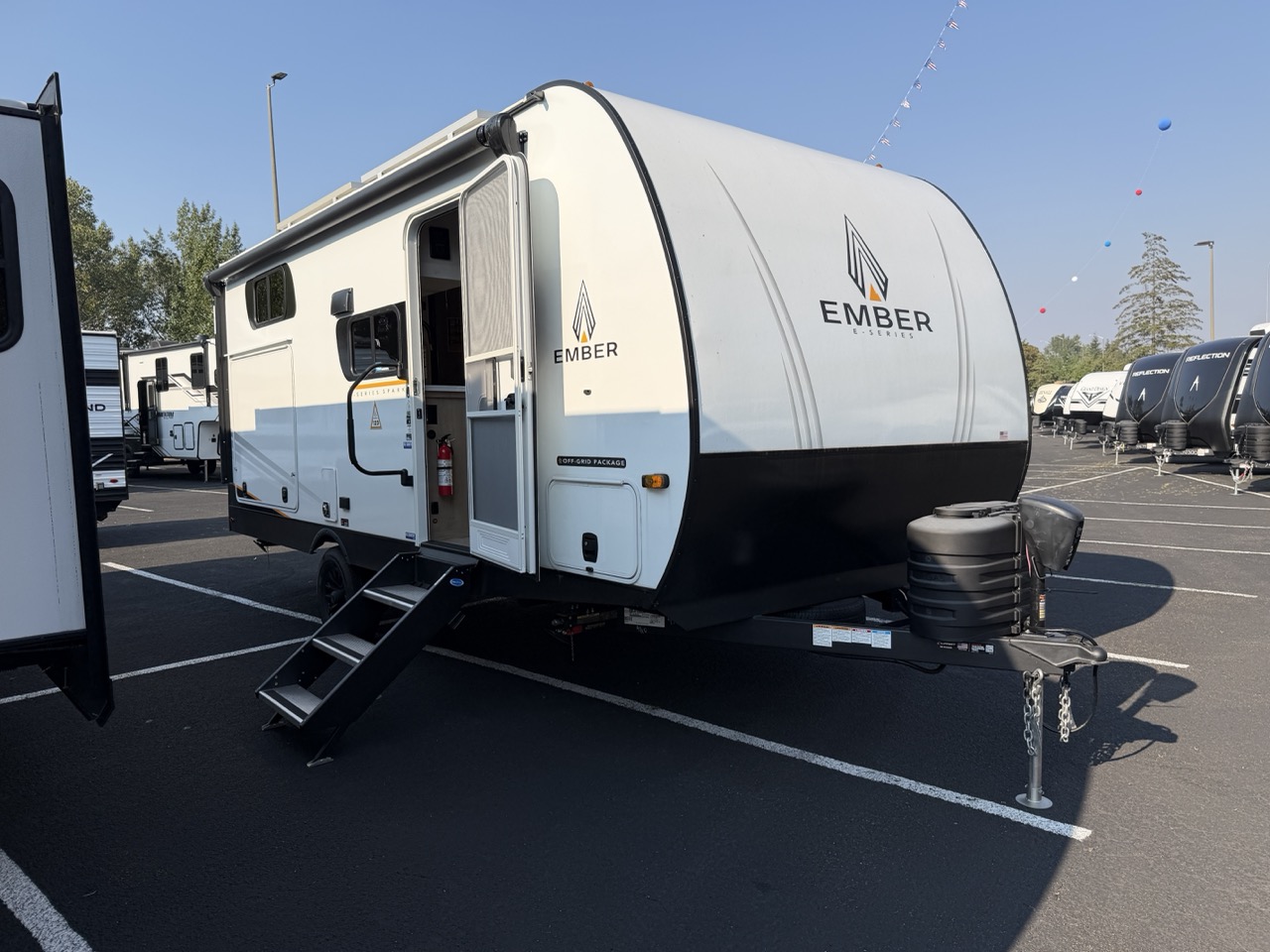 2026 Ember RV E-Series 19ETS