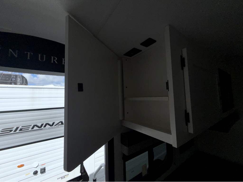 2026 VENTURE RV SIENNA 281VQB - Image 29