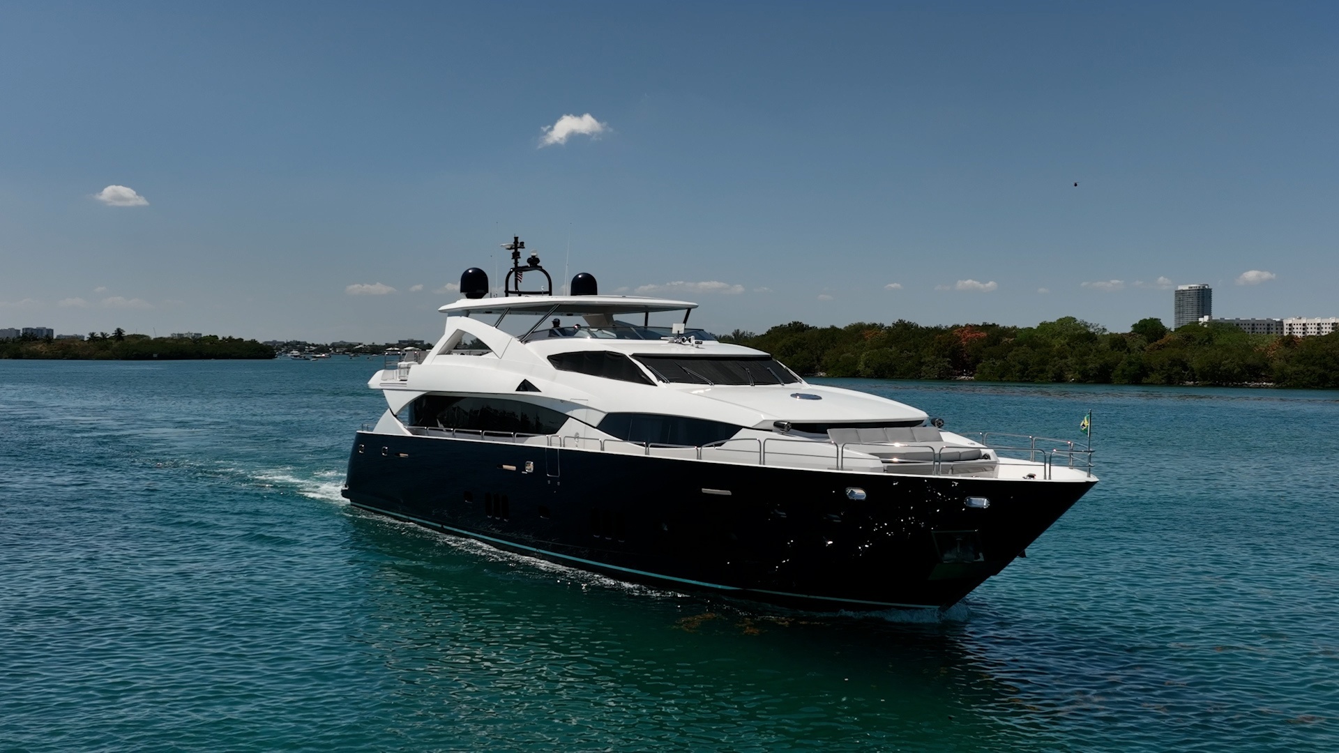 2010 Sunseeker 34 Metre Yacht - Image 4