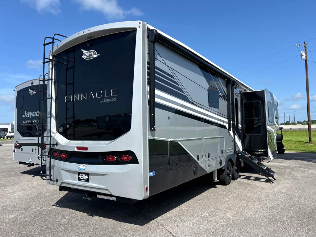 2026 JAYCO PINNACLE 39FLOK - Image 4