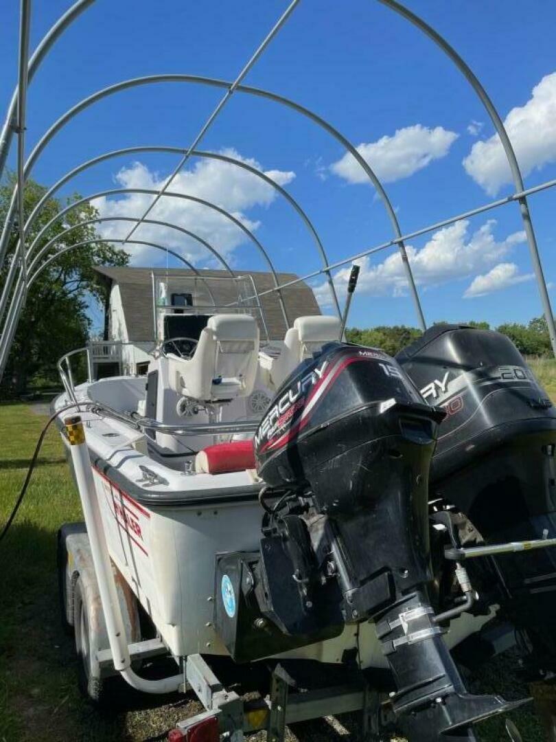 1997 Boston Whaler - Image 4