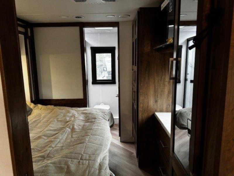 2026 Entegra Coach Accolade 37K - Image 27