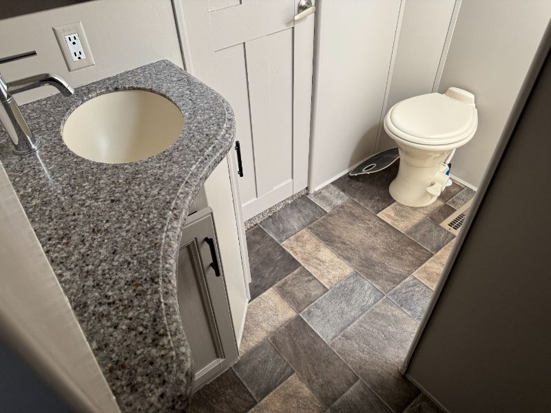 2017 Keystone Fuzion 414 - Image 27