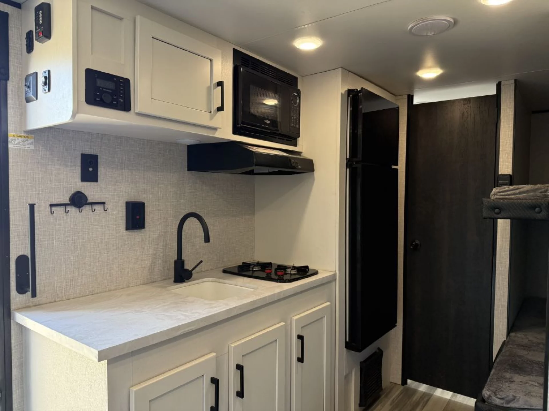 2024 JAYCO JAY FLIGHT SLX BAJA EDITION 184BS - Image 11