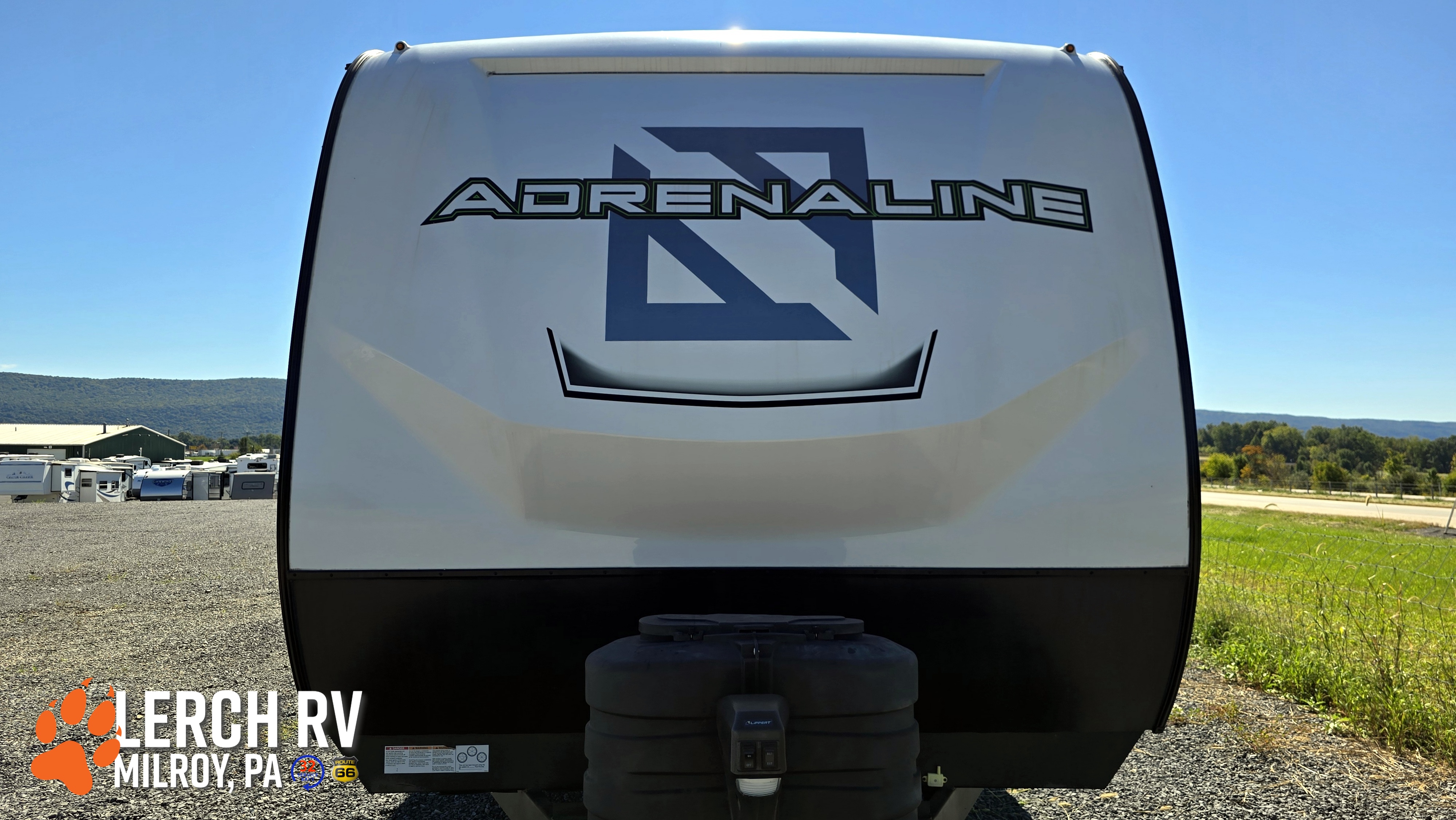 2024 Coachmen Adrenaline 27KB - Image 3