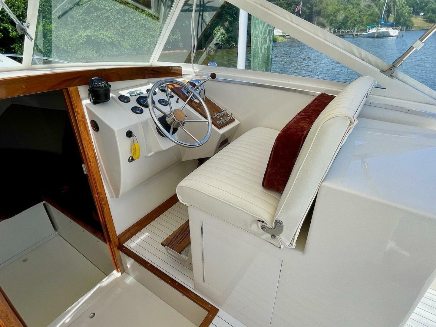 2013 CHRIS-CRAFT Lancer Sportsman Base - Image 18