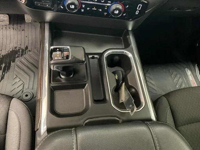 2024 Chevrolet Silverado 1500 Crew Cab LT Trail Boss 4WD - Image 20