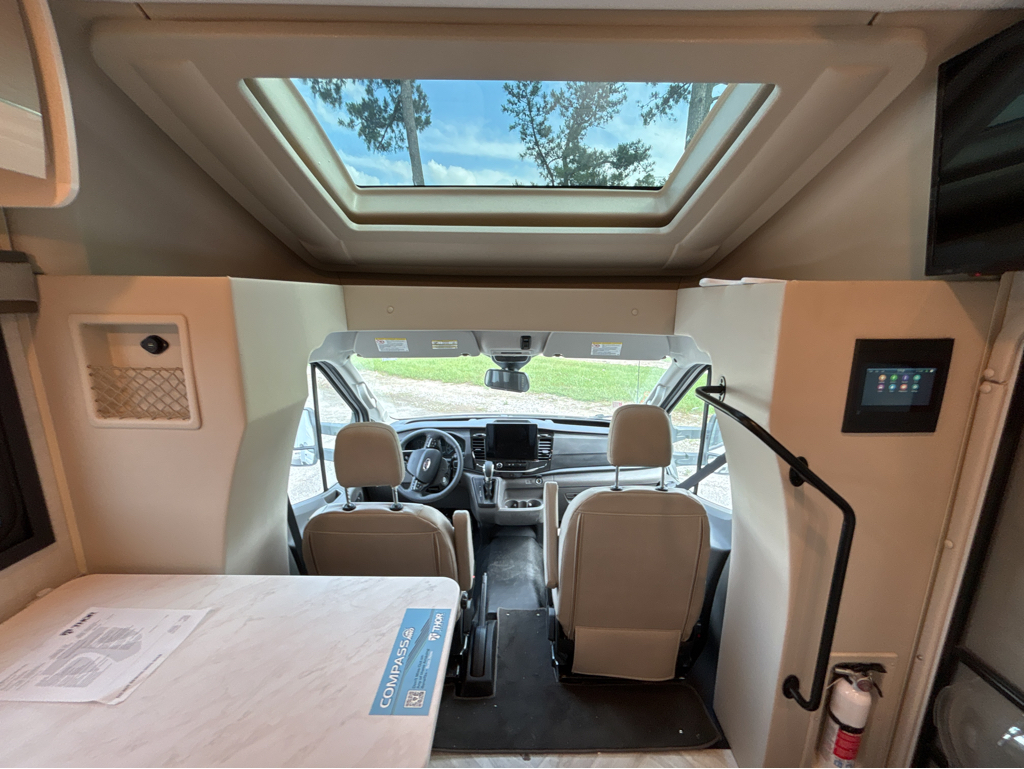 2026 THOR MOTOR COACH COMPASS 22MT - Image 23