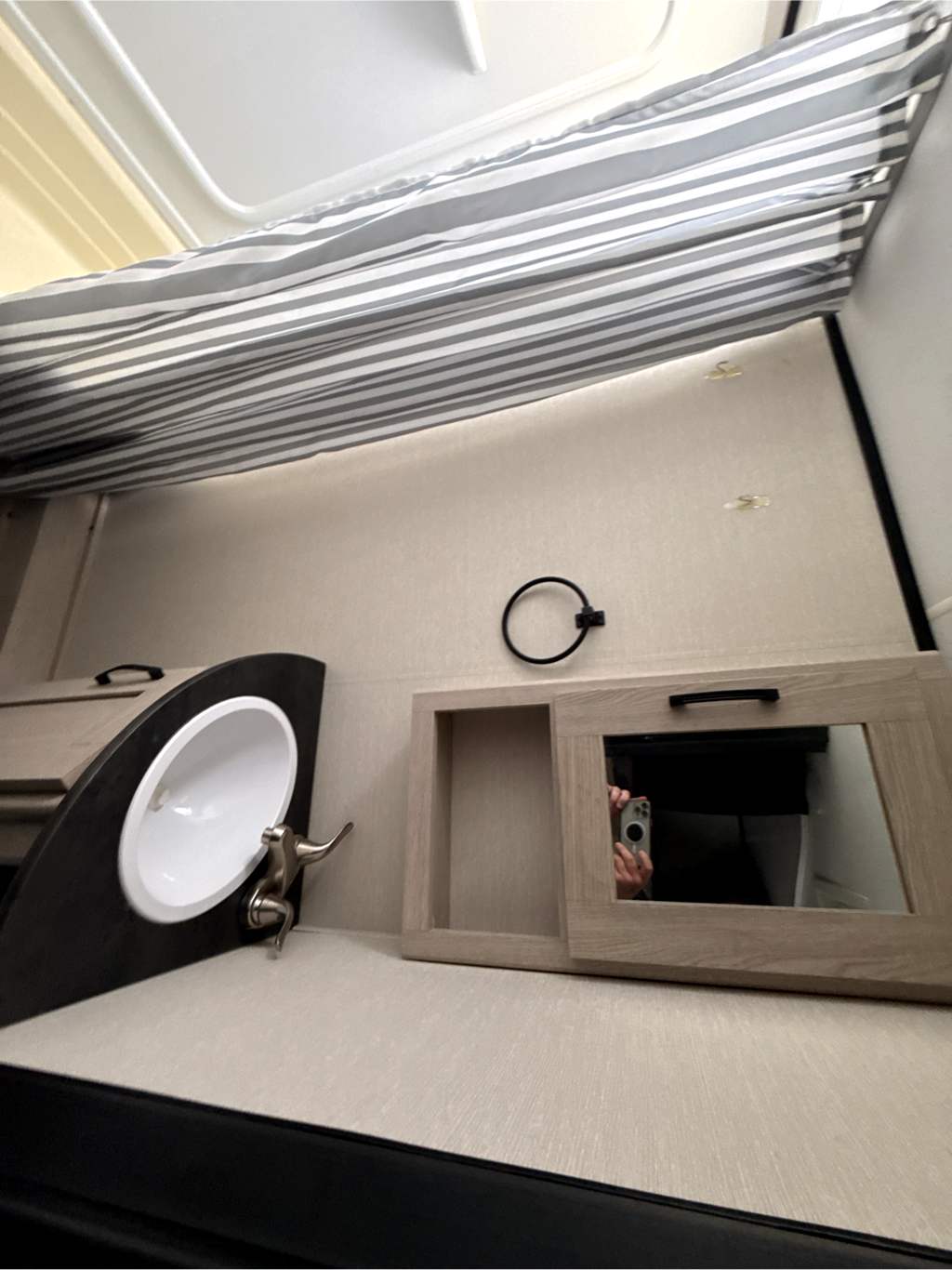 2023 COACHMEN APEX NANO 186 BH - Image 24