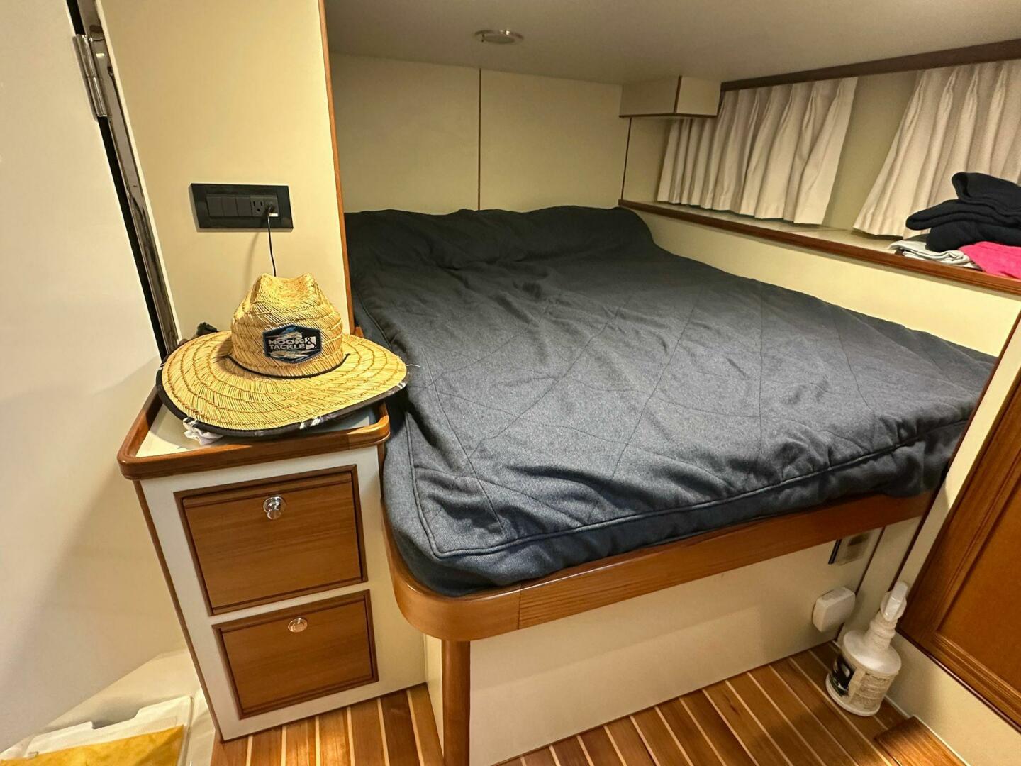 2023 Marlow Explorer 66E - CB - Image 39