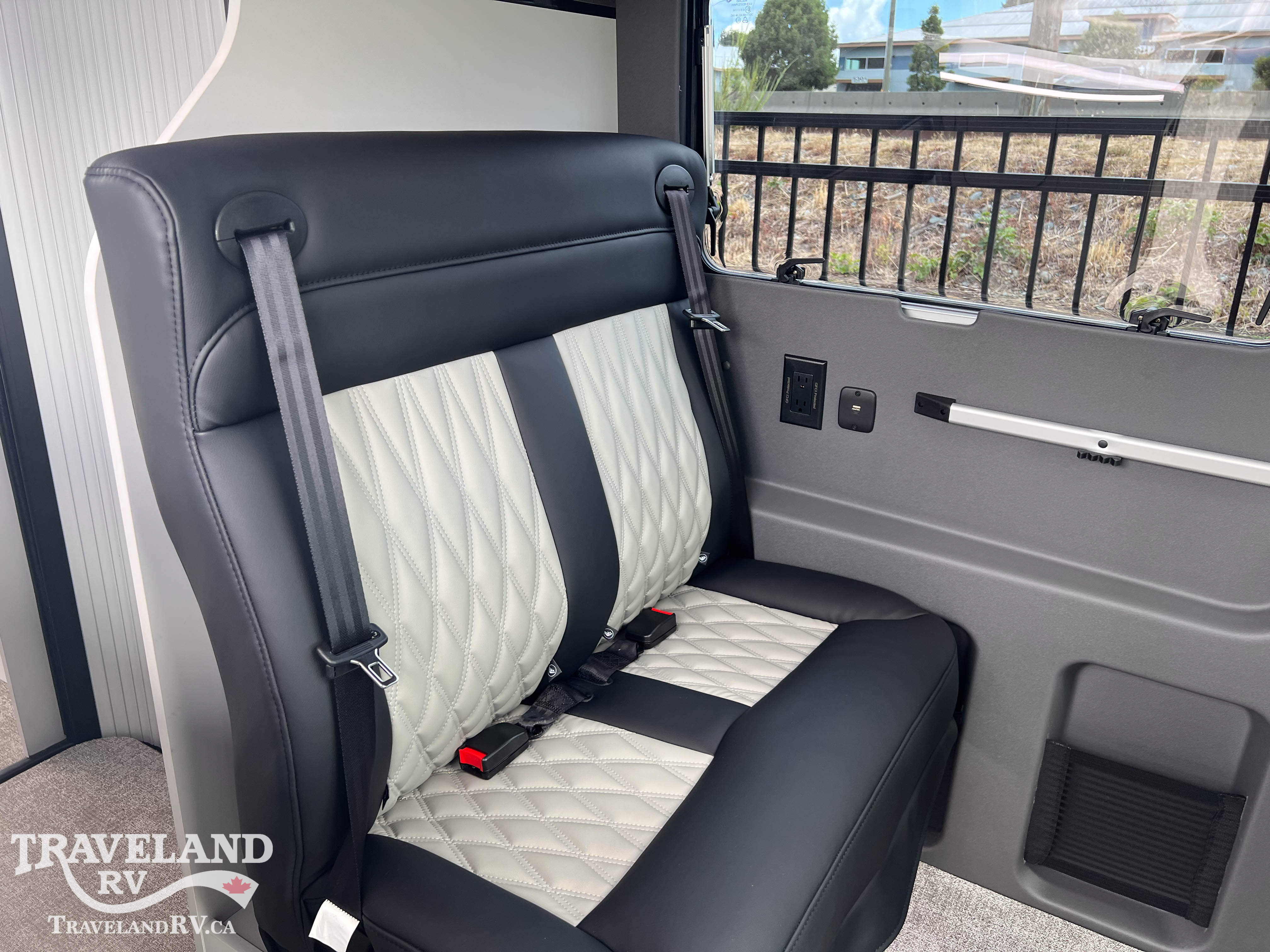 2027 Grand Design LINEAGE SERIES VT LVT1 POP TOP - Image 17