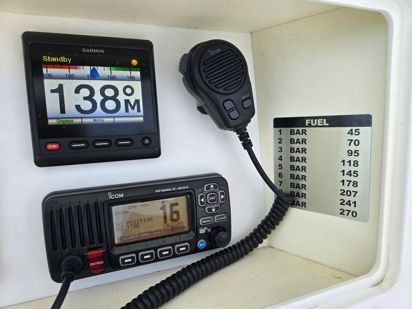 2012 Contender Custom 33 Center Console - Image 16