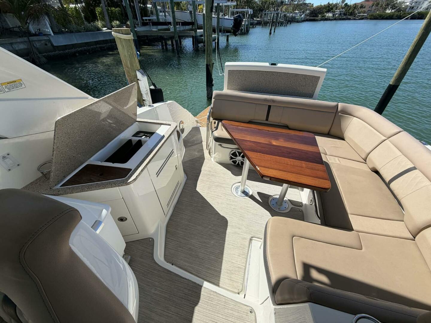 2016 Sea Ray 350 Sundancer - Image 26