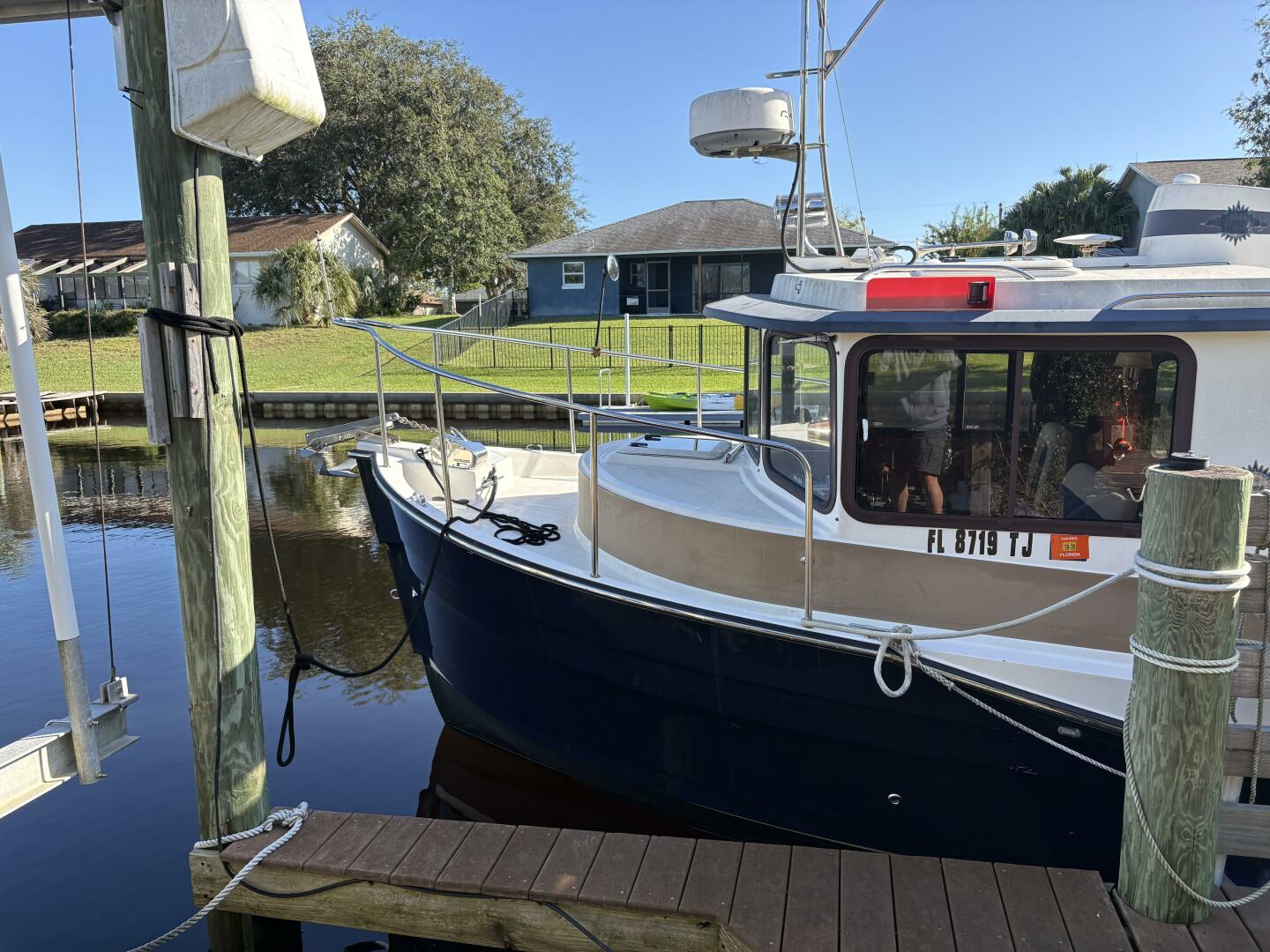 2014 Ranger Tugs R-27 - Image 2