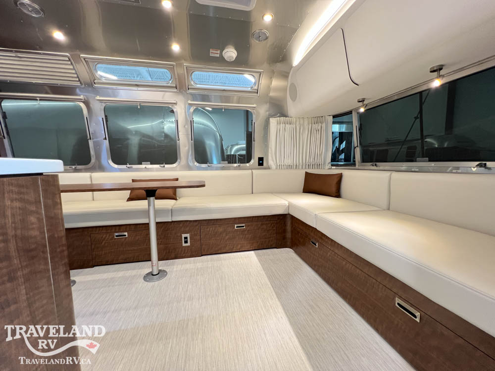 2026 AIRSTREAM 30RBQ GLOBETROTTER - Image 12