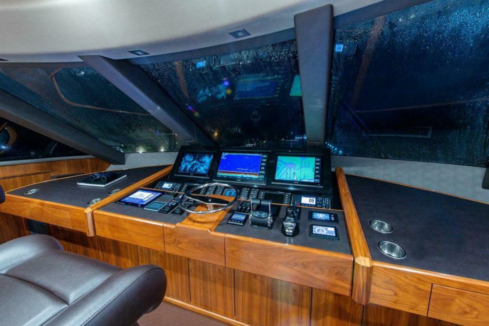 2018 Viking Enclosed Flybridge - Image 52