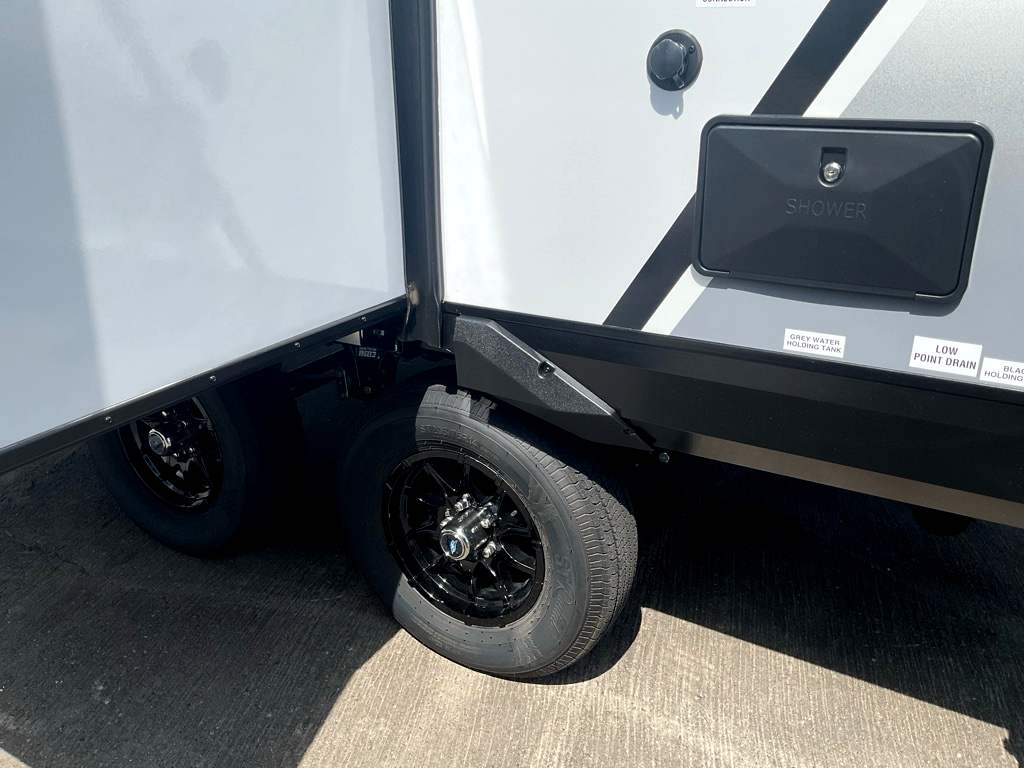 2027 JAYCO Jay Feather 18RBF - Image 26