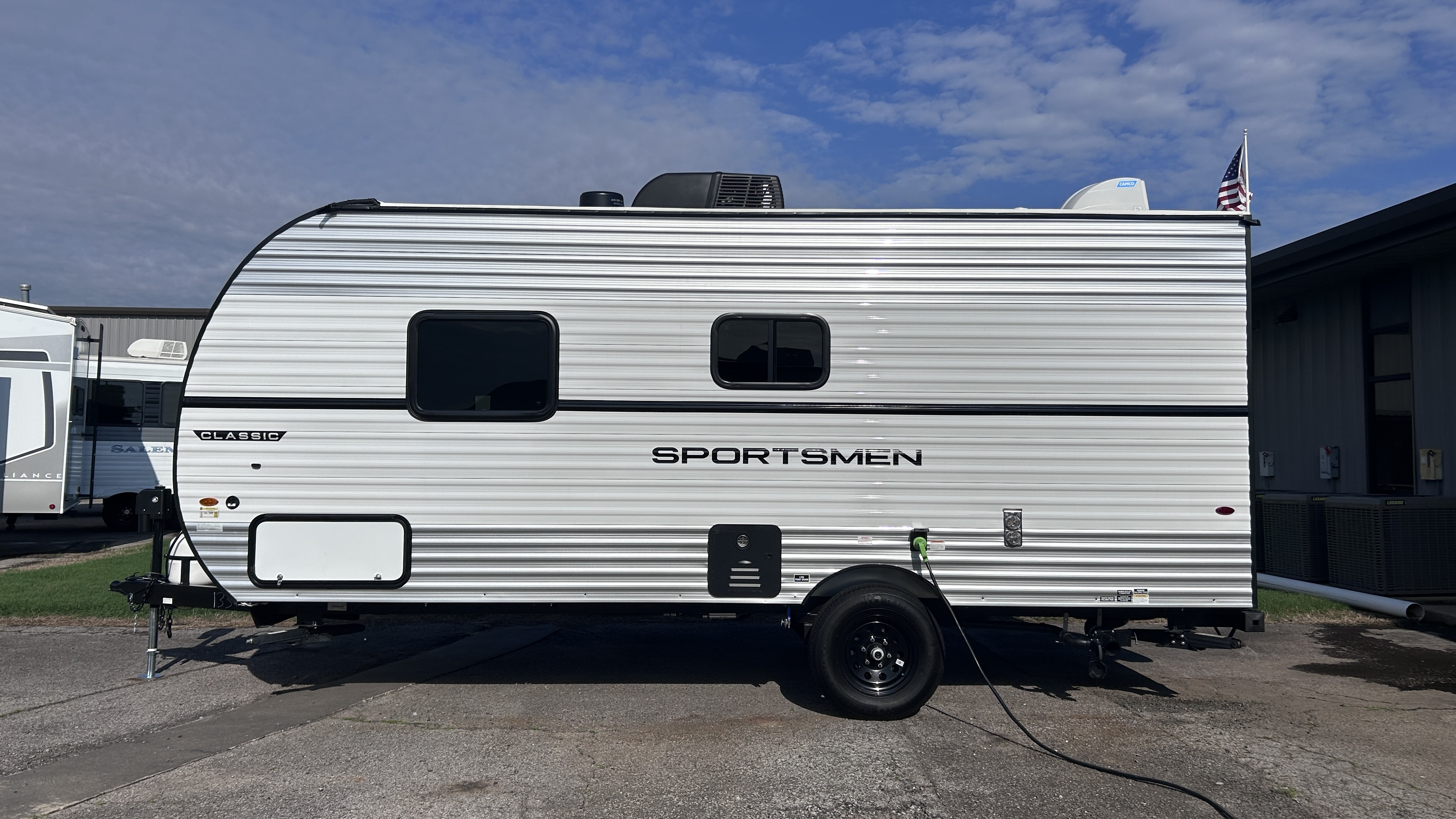 2026 KZ Sportsman 170MB - Image 5