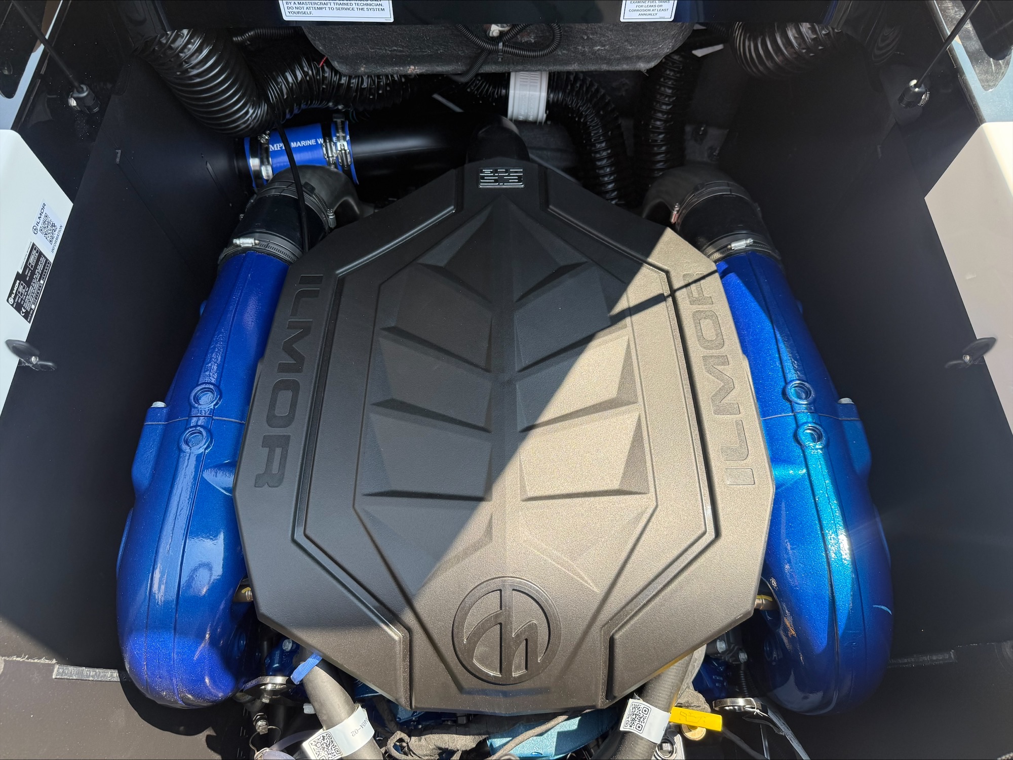 2027 MasterCraft XT24 - Image 13