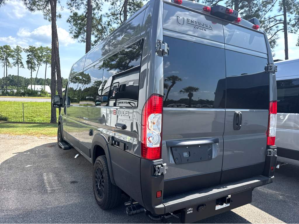 2027 ENTEGRA COACH ETHOS 20T - Image 4
