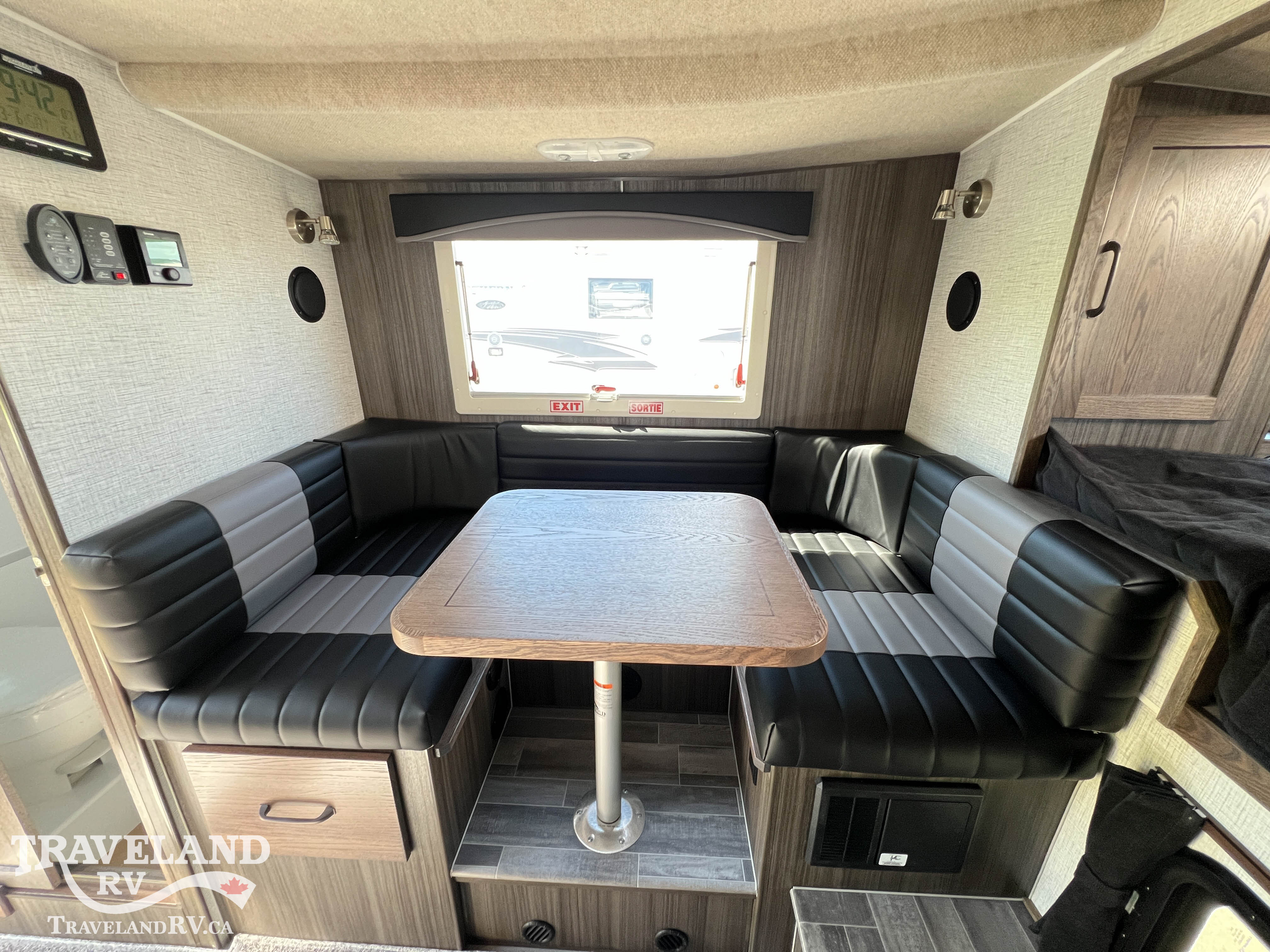 2027 NORTHERN LITE LIMITED EDITION 8-11EX LE WB - Image 22