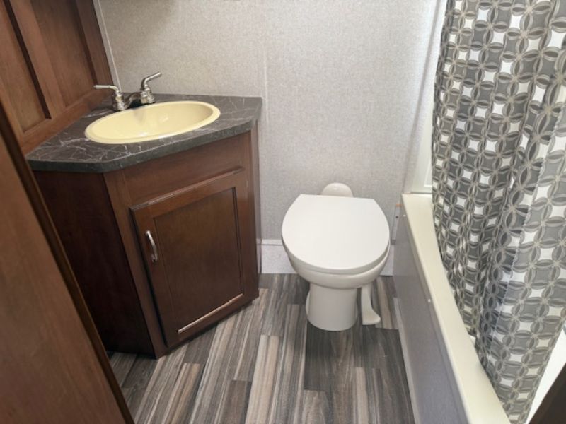 2017 Jayco Jay Flight 23RB - Image 6