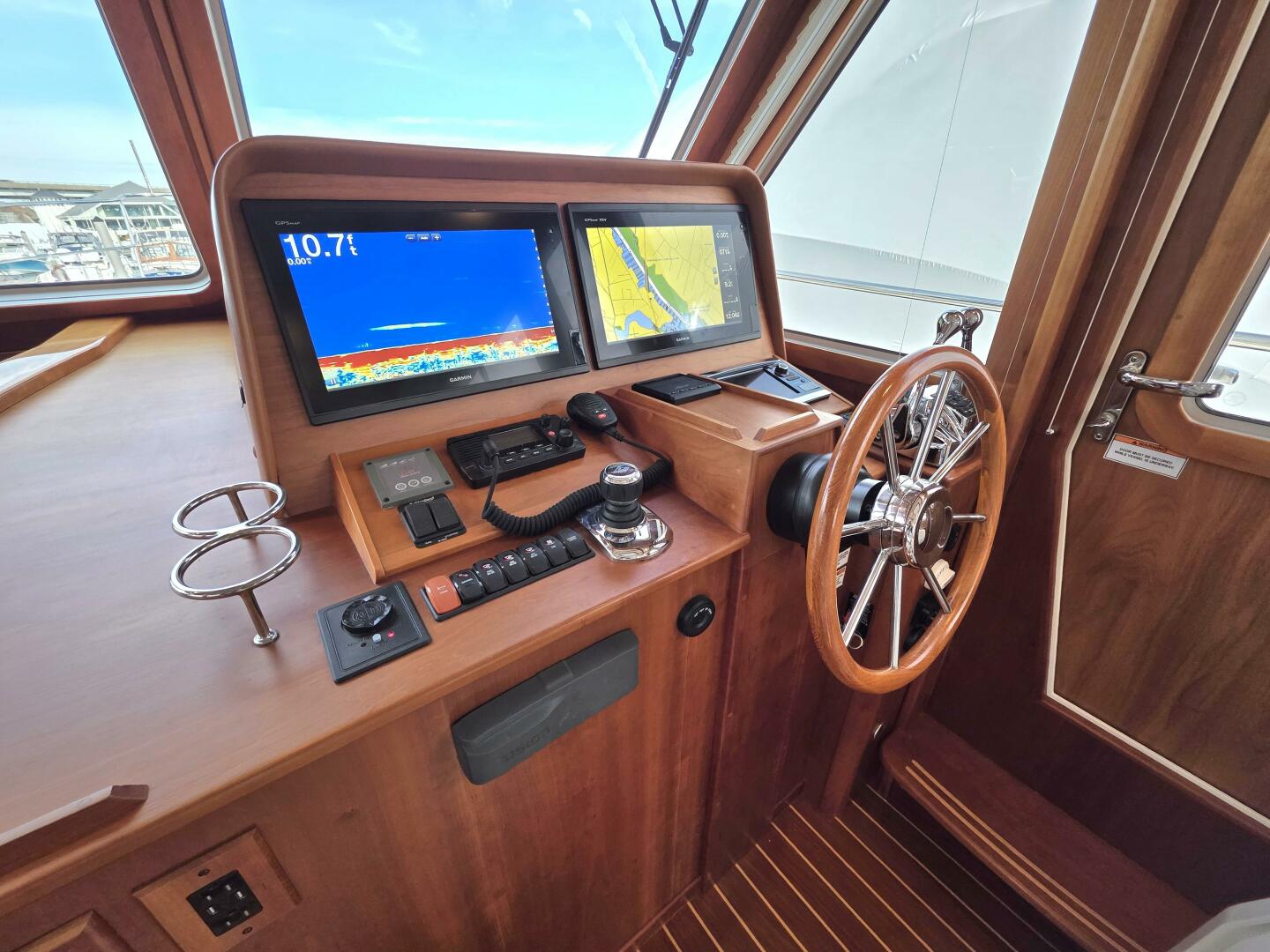 2017 Sabre 42 Salon Express - Image 16