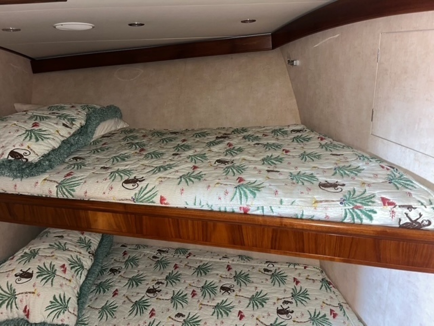 2001 Rybovich 60 Convertible - Image 17