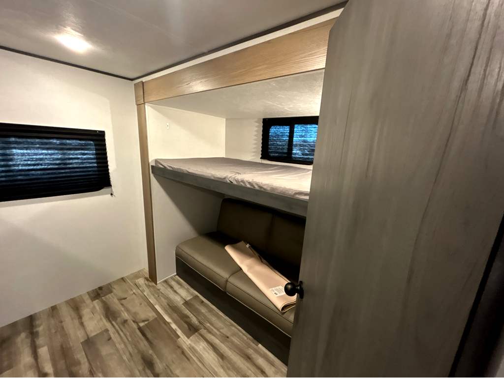 2006 AMERICAN COACH TRADITION 40J - Image 15
