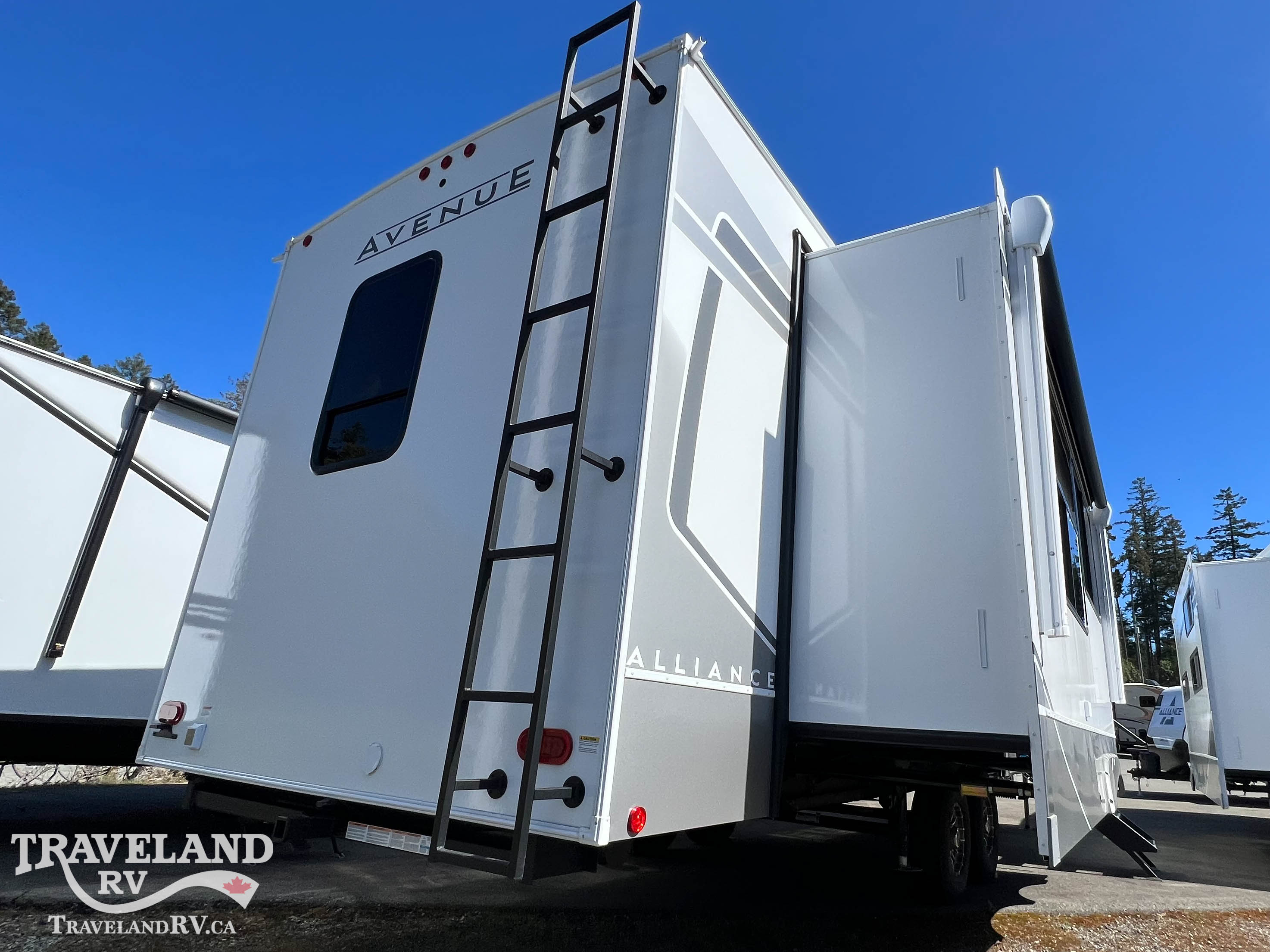 2026 Alliance RV AVENUE 35RKS - Image 5