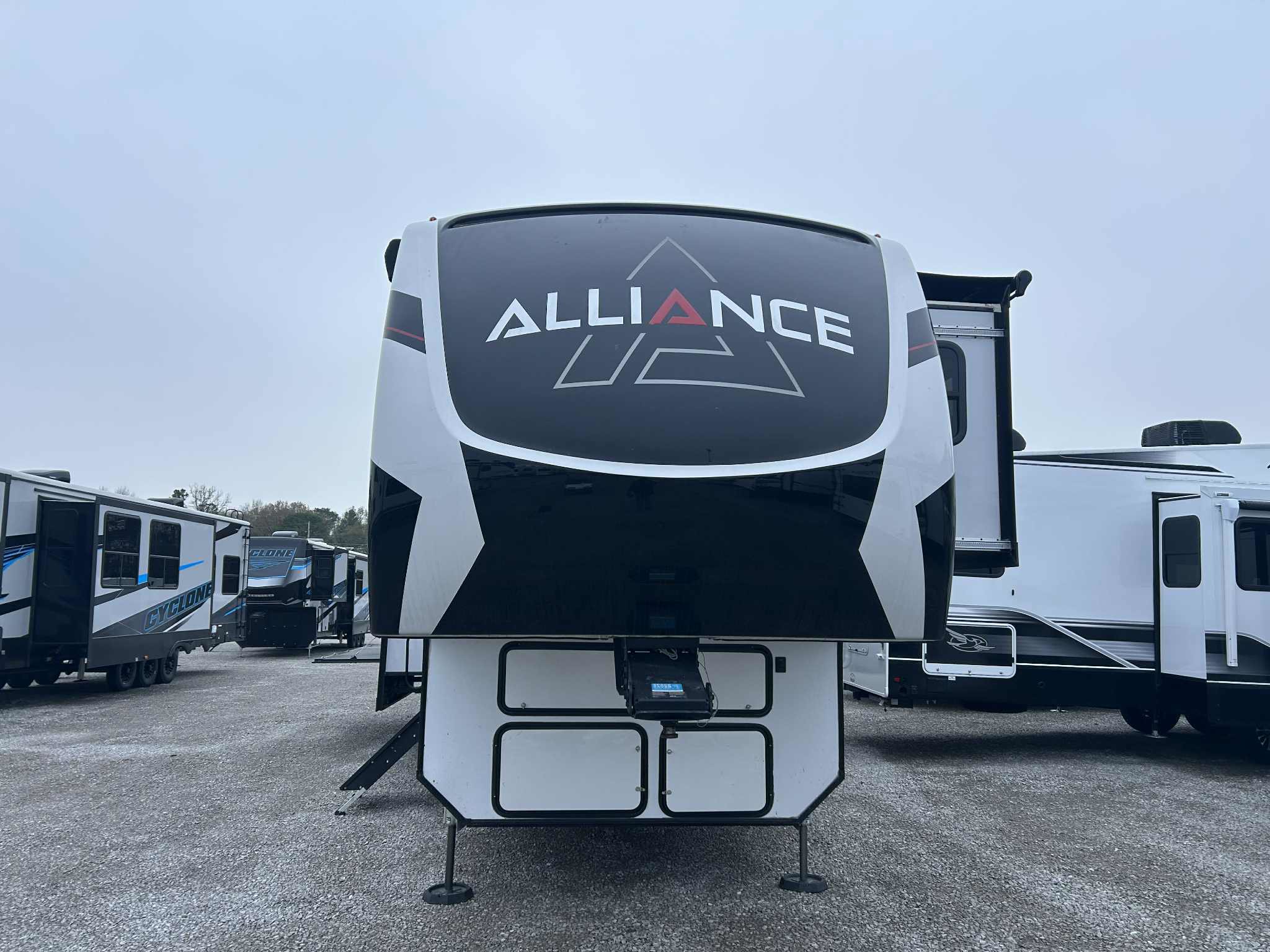 2023 Alliance RV VALOR 42V13 - Image 1