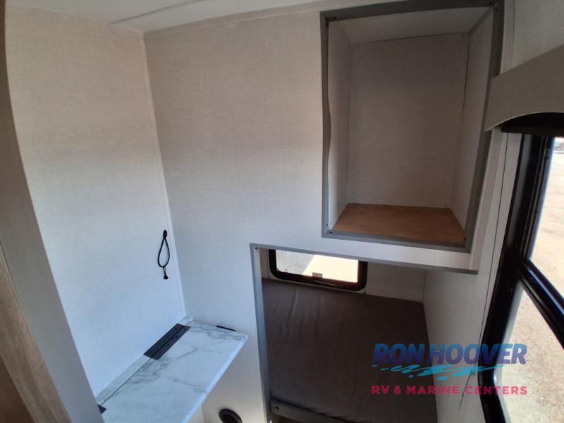 2025 COACHMEN 282DORM - Image 24