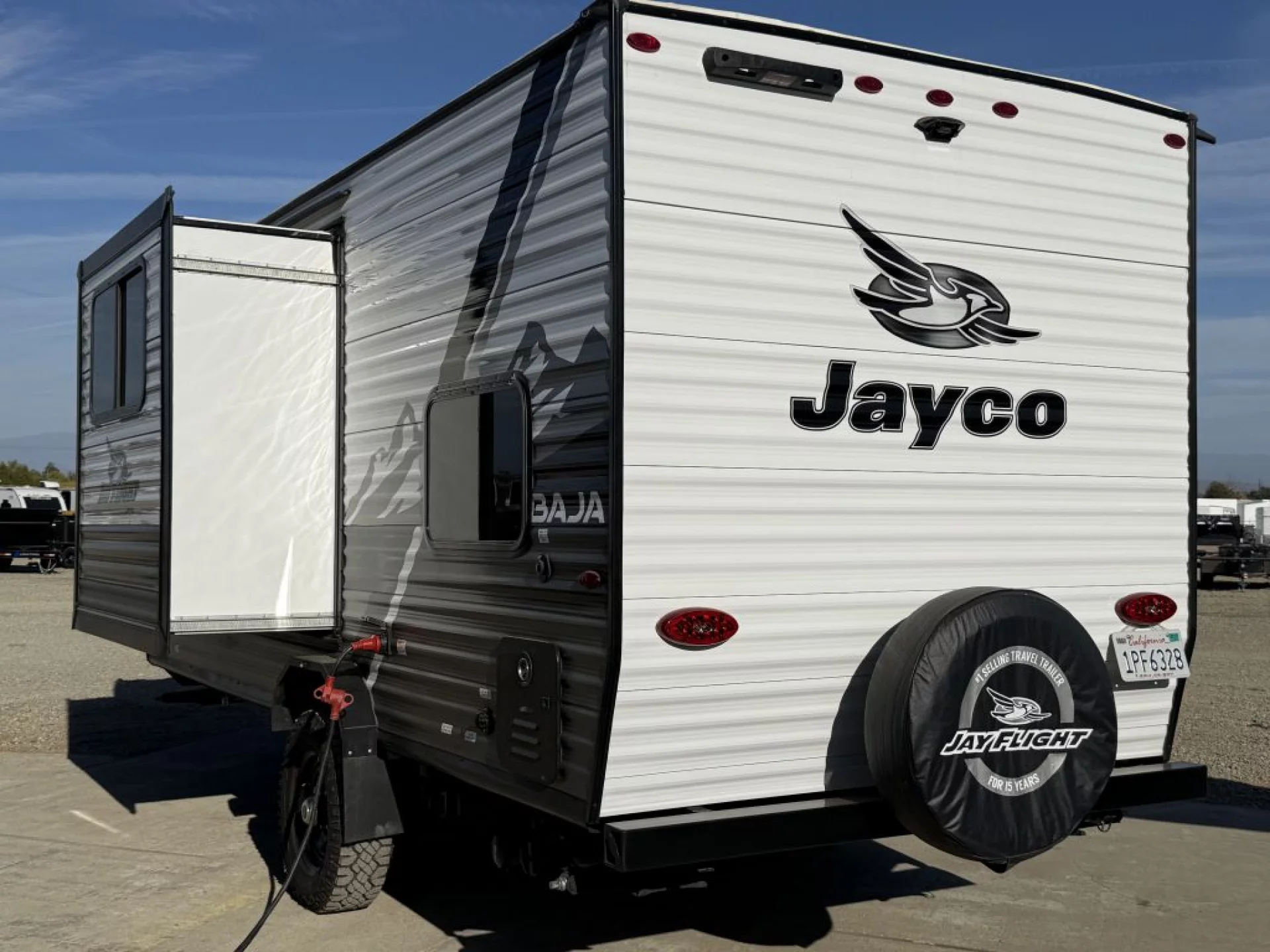 2024 JAYCO JAY FLIGHT SLX BAJA EDITION 184BS - Image 4