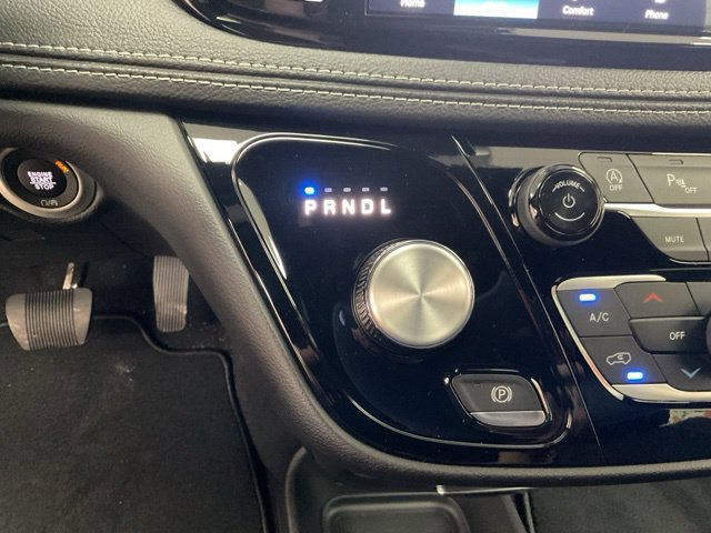 2027 Chrysler Pacifica Select AWD - Image 18
