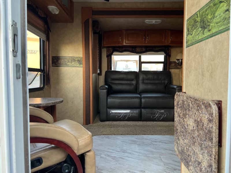 2008 Keystone Cougar 268RLS - Image 4