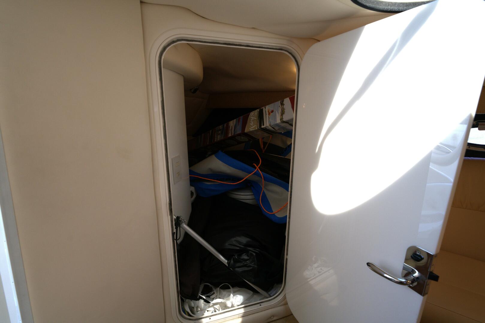2005 Cobalt 343 - Image 48