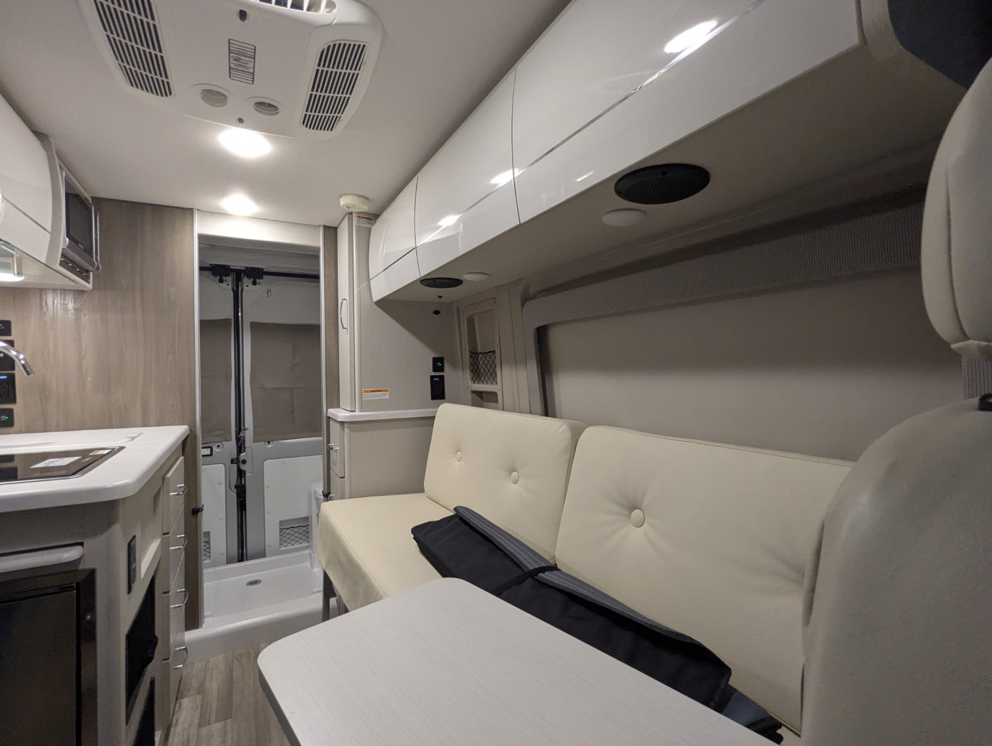 2024 Thor Motor Coach Rize 18M - Image 21