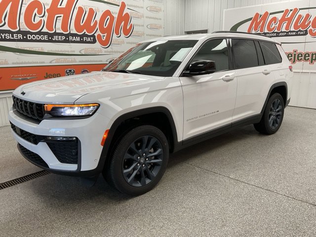 2026 Jeep Grand-Cherokee-L Laredo Altitude 4x4 - Image 1
