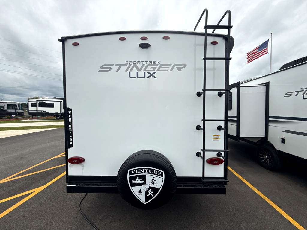 2026 VENTURE RV SPORTTREK STINGER 161VUD - Image 4