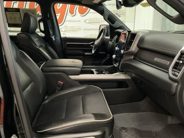 2023 Ram Ram 1500 Pickup Crew Cab Laramie eTorque 4WD - Image 25