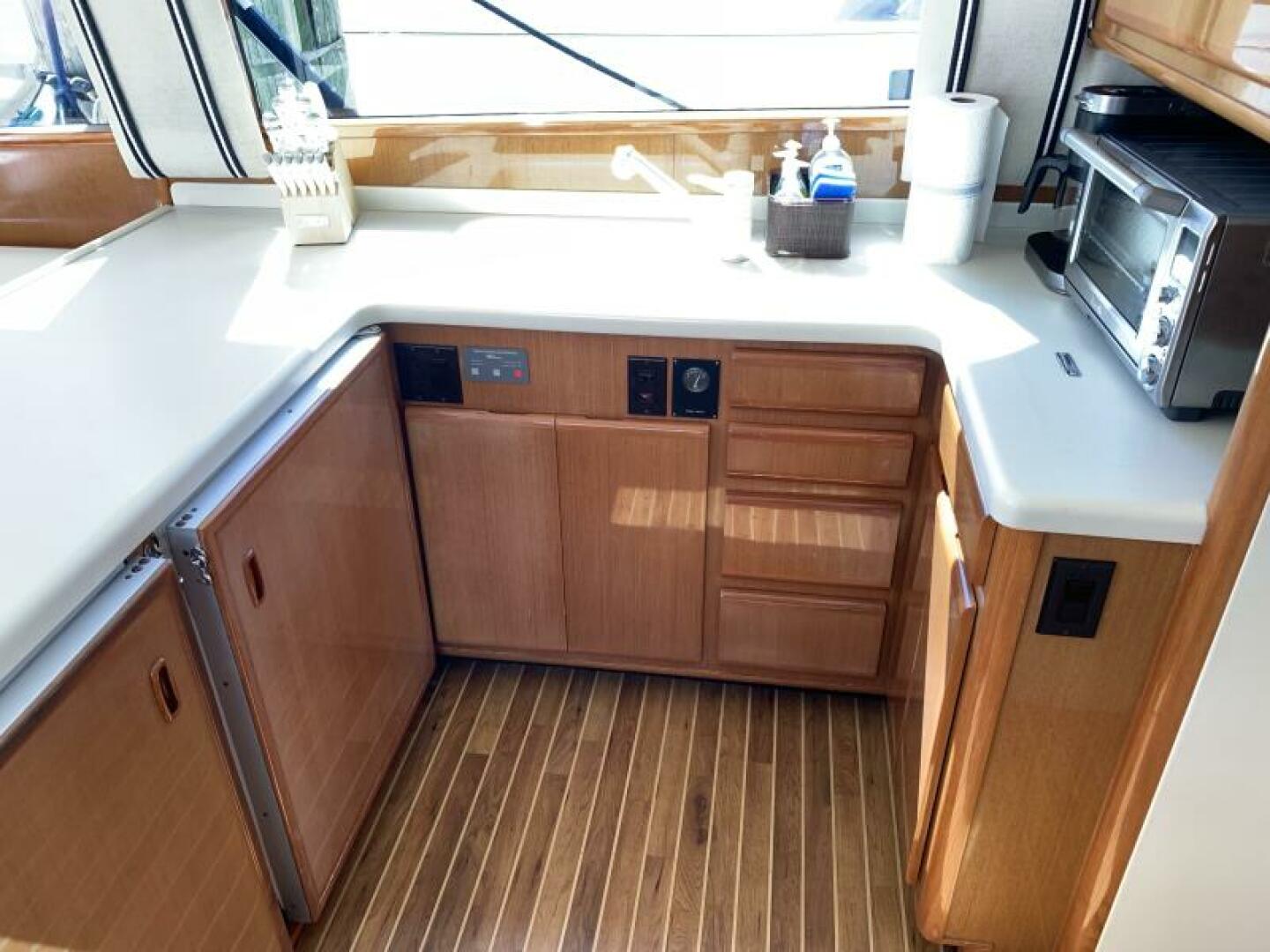 2000 Viking 50 Convertible Sportfish - Image 18