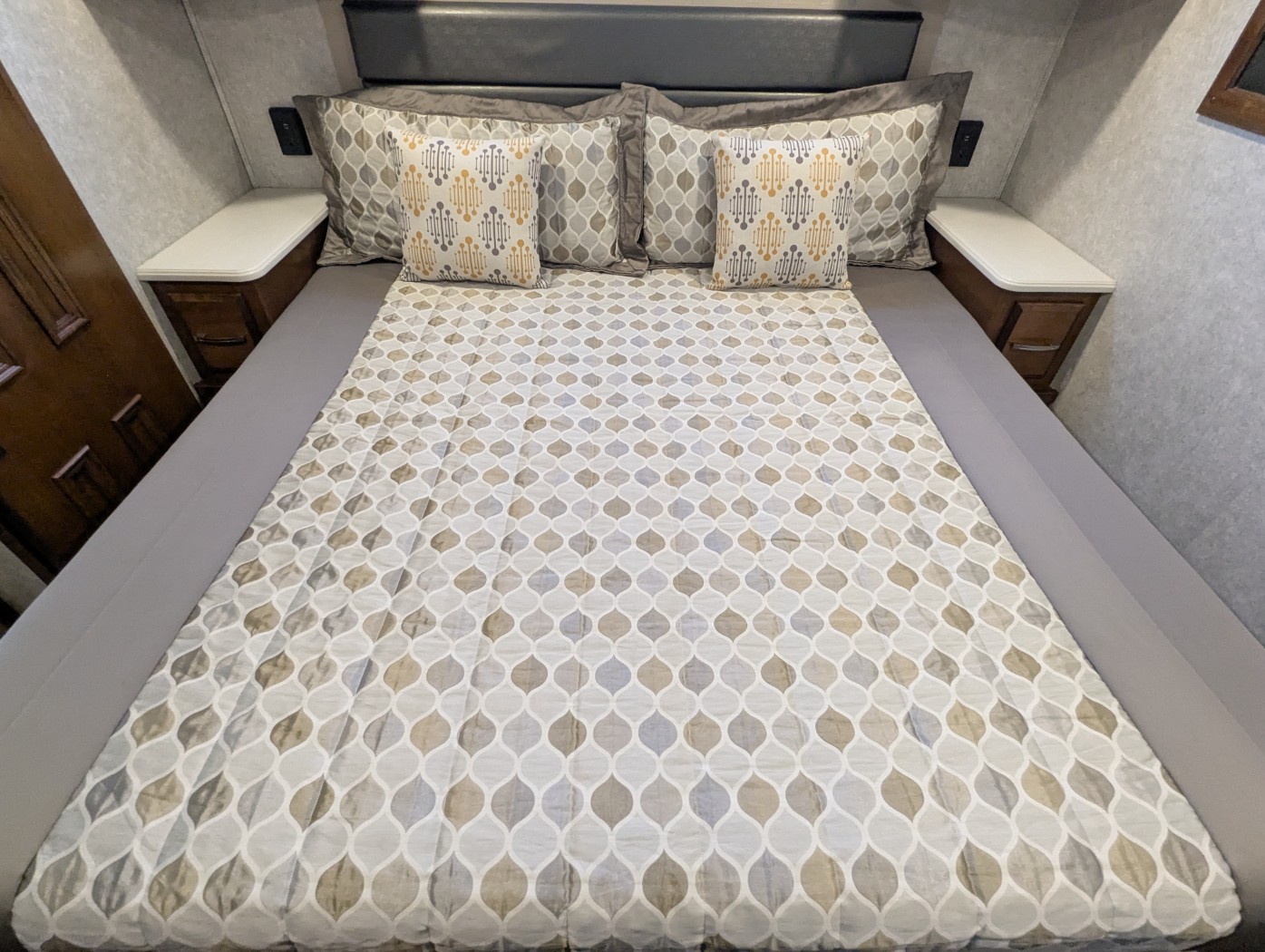 2019 Renegade RV Veracruz 35FWS - Image 19